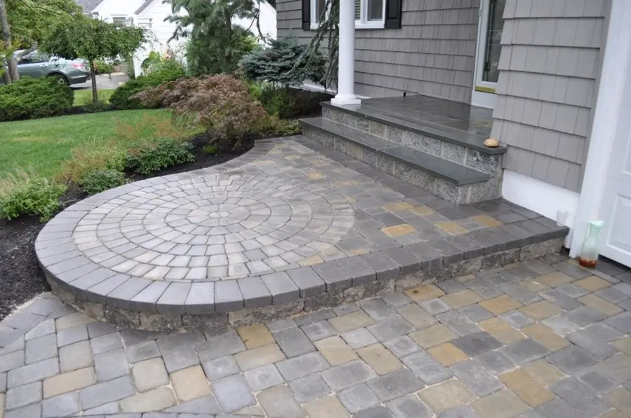 front patio paver entrance with 2 steps